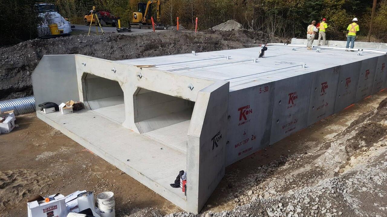 Twin-cell box culvert