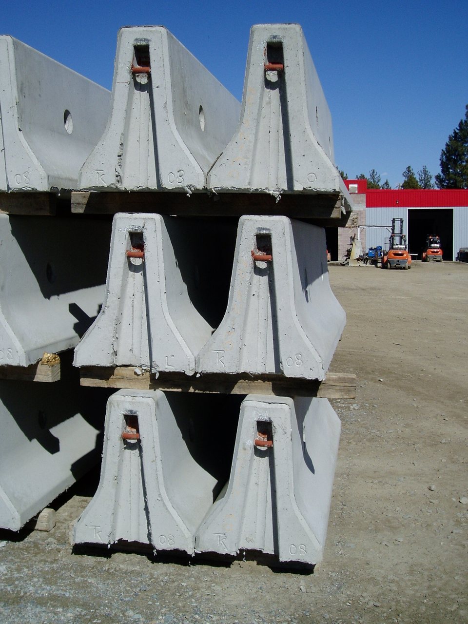 Concrete barrier