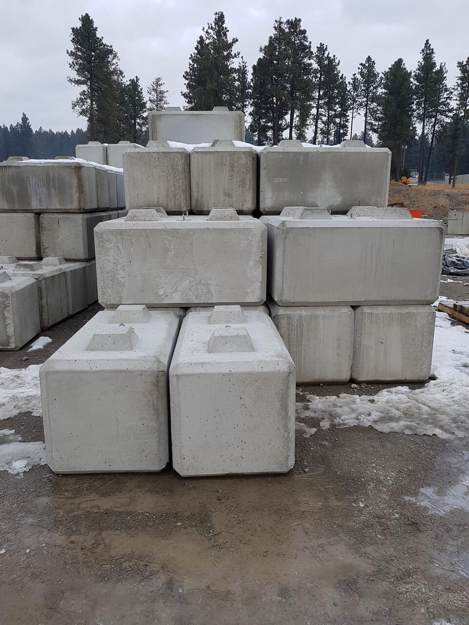 Interlocking blocks
