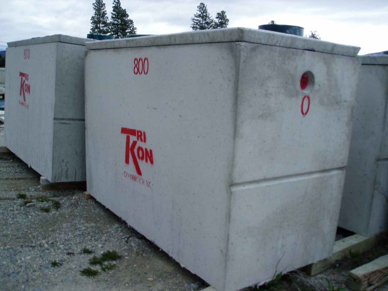 800 gallon septic tank